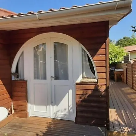 شاليه Avec Salon De Jardin