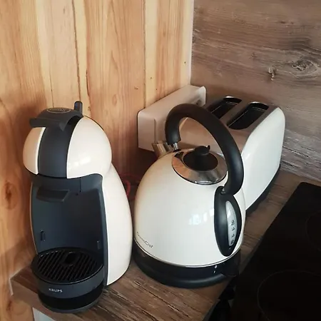 Avec Salon De Jardin 우르탱